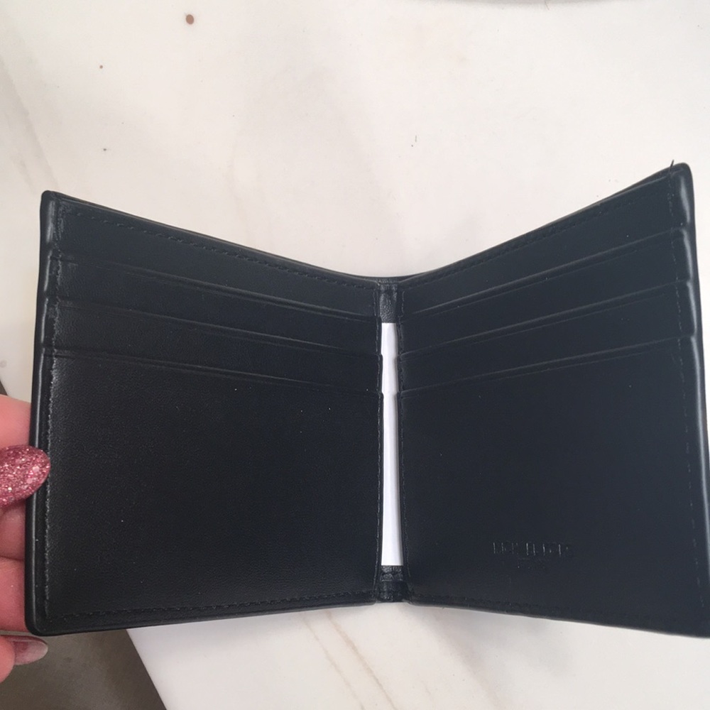 Michael Kors Wallet bill fold - Picture 3 of 8
